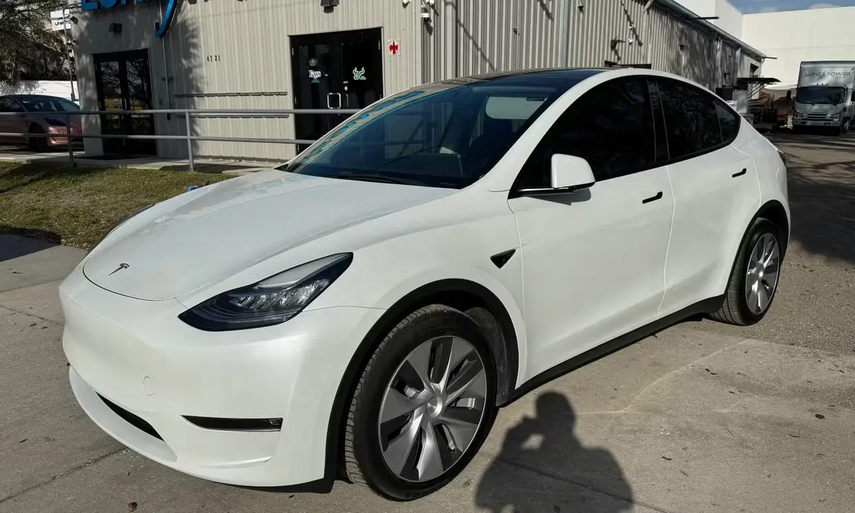 White 2022 Tesla Model Y